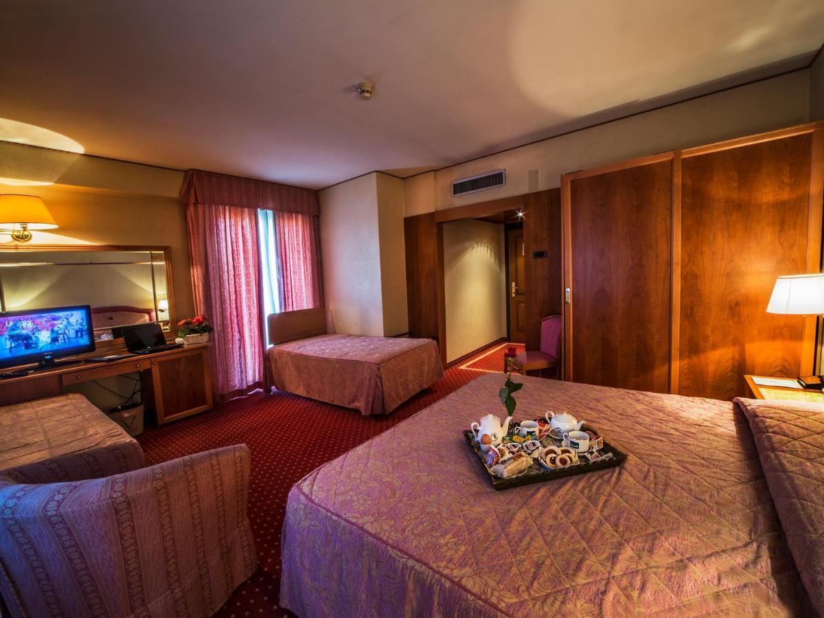 Hotel Valdarno Montevarchi Eksteriør bilde