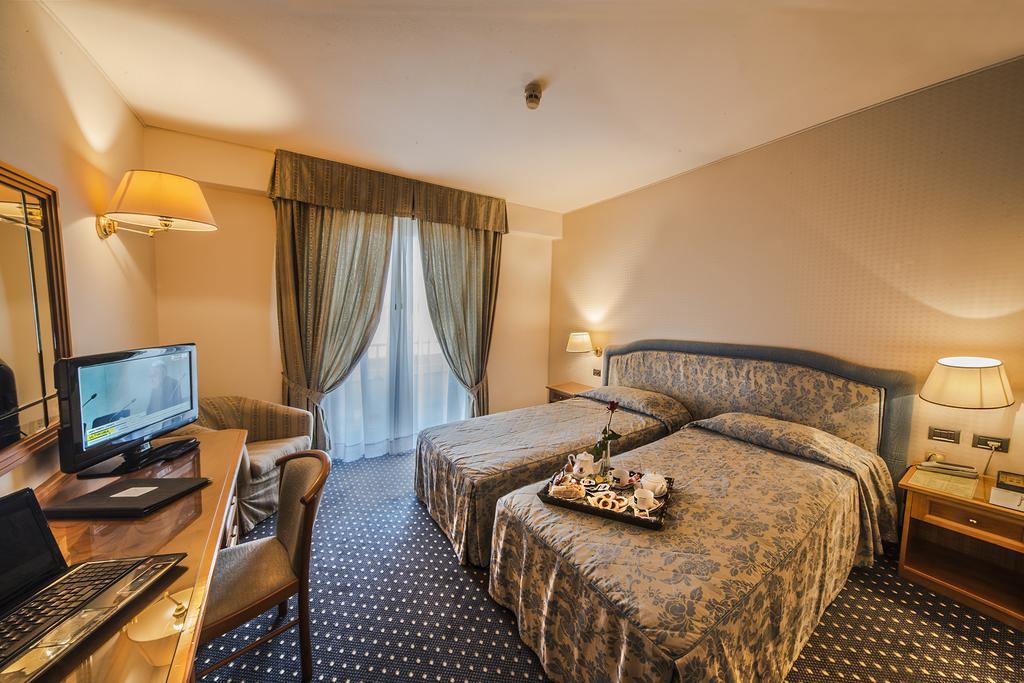 Hotel Valdarno Montevarchi Eksteriør bilde